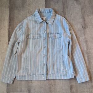 Women's Large L Ivy&Main Blue & White Striped Jean Jacket